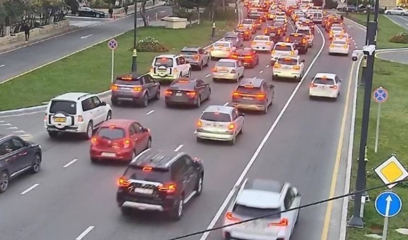 Bakının bu yollarında tıxac var – SİYAHI 