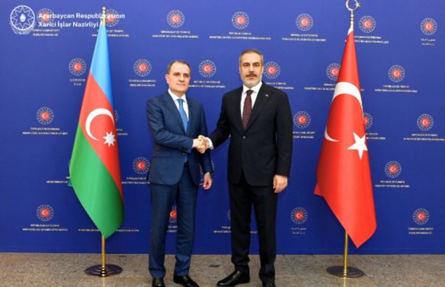 Ceyhun Bayramov ilə Hakan Fidan Suriya məsələsini müzakirə ediblər 