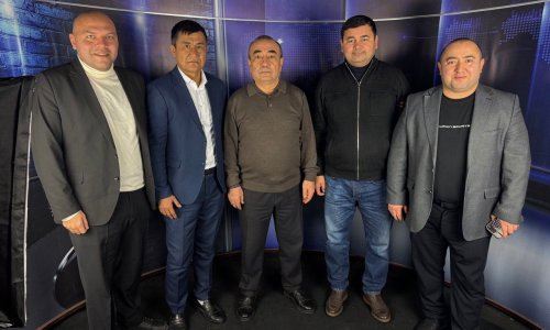 Özbəkistanın tanınmış jurnalistləri “Yeni Çağ” Media Qrupunu ziyarət etdi – FOTO 