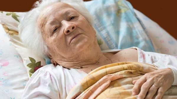 Azərbaycanda ilginc olay: \"92 yaşlı qadına 78 min manat vergi borcu gəldi\" 