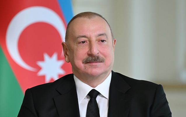 Prezidentə təbriklər gəlir 