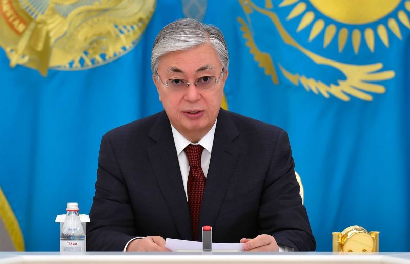 Tokayev təyyarə qəzası ilə bağlı müşavirə keçirdi, tapşırıq verdi 