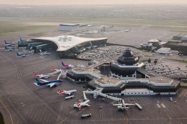 Daha bir məmur külli miqdarda qızılla tutuldu - Bakı aeroportunda əməliyyat - VİDEO 