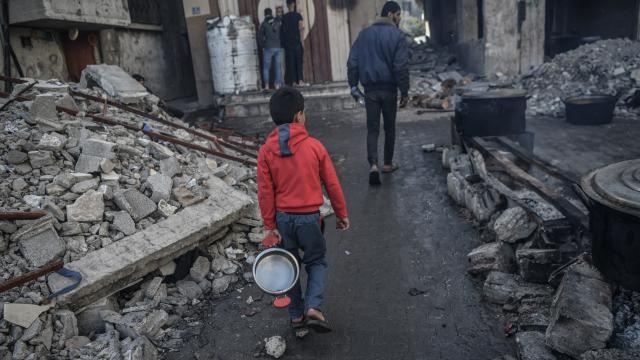 BMT: Qəzzada hamı acdır və 1,7 milyon insan köçkün vəziyyətindədir 