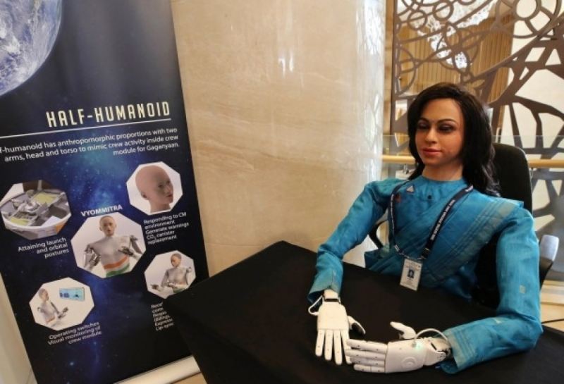 Hindistan kosmosa insanabənzər robot göndərəcək 