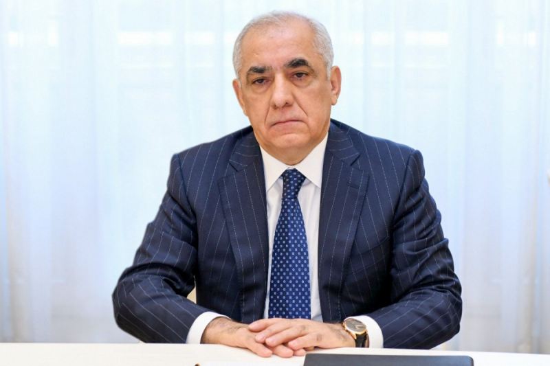 Əli Əsədov Qazaxıstanın yeni baş nazirini təbrik edib 
