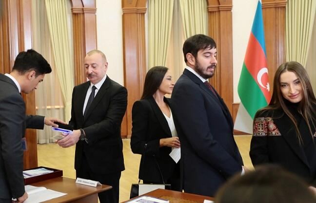 Xankəndidə səsvermənin böyük siyasi mənası var - Prezident 