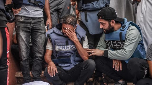 İsrail ordusu Qəzzada daha 2 jurnalisti öldürüb 