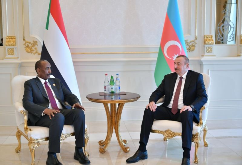 Sudan lideri İlham Əliyevi təbrik etdi 