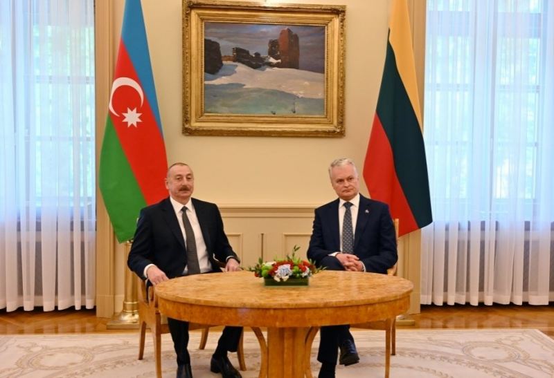 İlham Əliyev Litva Prezidentini təbrik etdi 