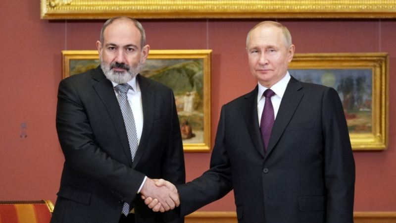 Putinə etibar edirmi? – Paşinyan sualdan qaçdı 