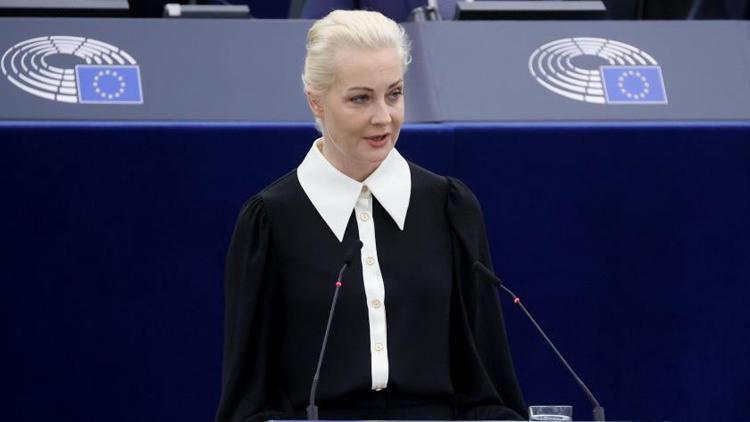 Navalninin həyat yoldaşından Putinə sərt sözlər 