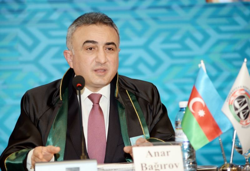 Özünü yandıran vəkillə bağlı rəsmi açıqlama: \"Son vaxtlar gərgin idi\"