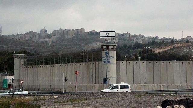 İsrail Qəzzada 51 qadını saxlayıb 