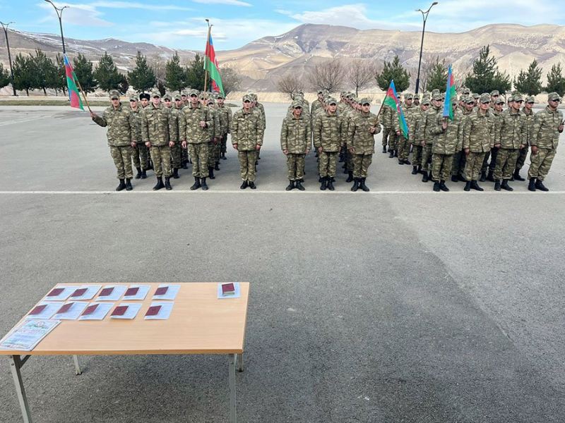 Xidmət müddəti başa çatmış hərbi qulluqçular tərxis olunur 