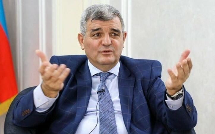 Daha 4 namizədin imza vərəqələri MSK-ya təqdim olundu 