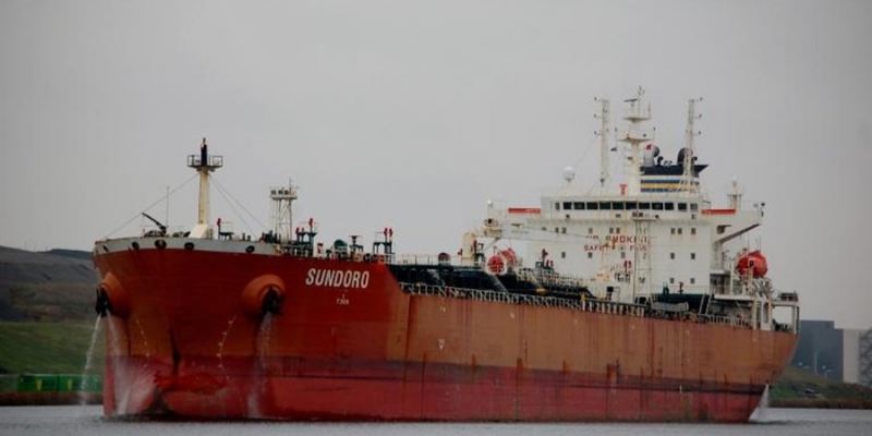 Rusiyaya yollanan tankerin mühərriki sıradan çıxıb 
