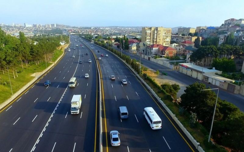 Avtomobil yollarında sürət həddi endiriləcək 