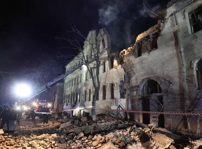 Rusiya Xarkovu raketlərlə hədəfə alıb: 17 nəfər yaralanıb 