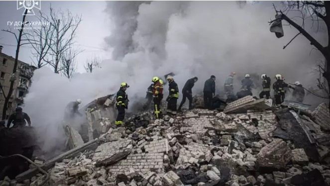Rusiyadan Ukrayna şəhərlərinə raket yağışı: Ölənlərin sayı 18-ə çatıb, 130 yaralı var 