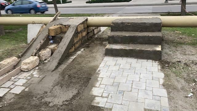 Yasamalda qaz xəttində qəza: texnika cəlb olundu 
