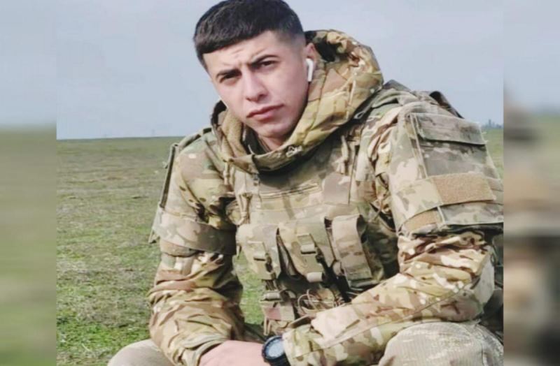 Müdafiə Nazirliyi şəhid hərbi qulluqçunun ailəsinə başsağlığı verib 