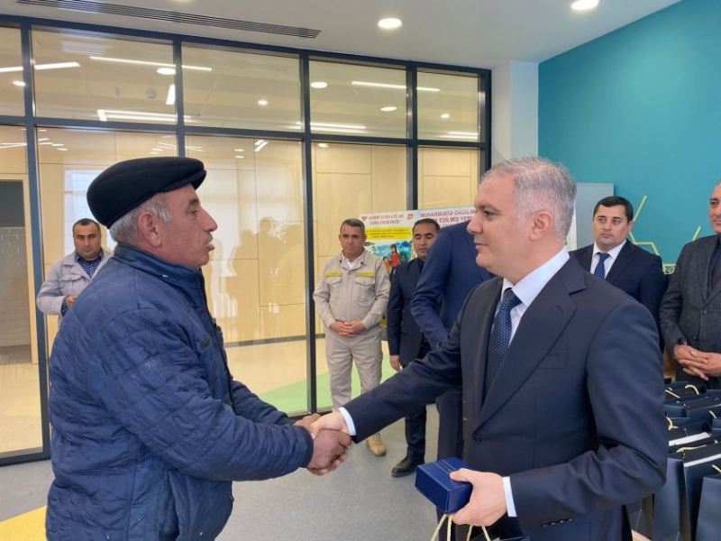 Füzulidə daha 27 ailəyə mənzillərinin açarları təhvil verildi 