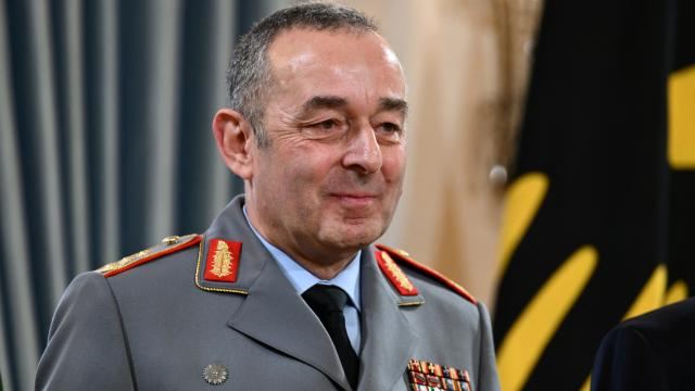 Almaniya Baş Qərargah rəisi: Ordu ölkəni yaxşı müdafiə edəcək vəziyyətdə deyil 