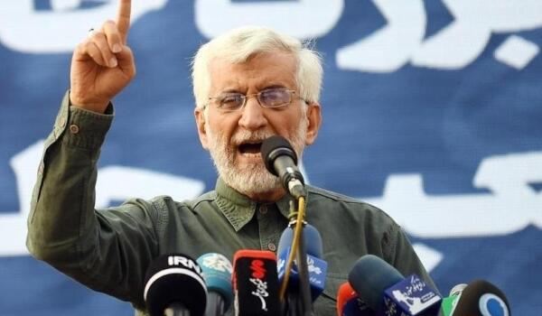 Cəlili Pezeşkianın “silahı”nı almağa çalışdı: Mən də türkəm 