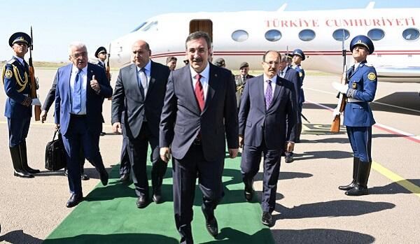 Cövdət Yılmaz Azərbaycanda səfərdədir 