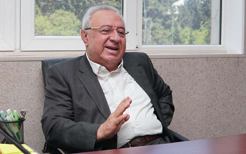 Hüseynbala Mirələmovun oğlu su pulunu ödəmir - Rəsmi 