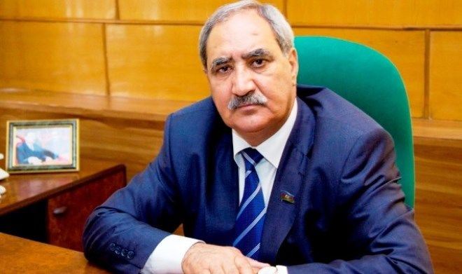 Fəzail Ağamalı geri çəkildi, qızı namizəd oldu 