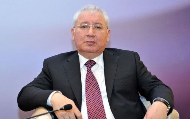 Sabiq nazir deputatlığa namizəd oldu 