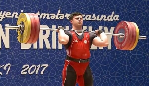 Çempionumuz adam bıçaqladı: həbs olundu 
