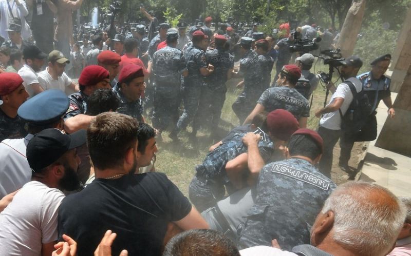 Ermənistan müxalifəti iyunun 9-da İrəvanda böyük mitinq keçirəcək 