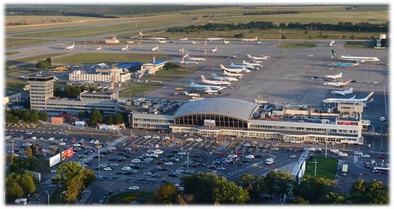 Hava hücumu: Kazan aeroportu bağlandı 