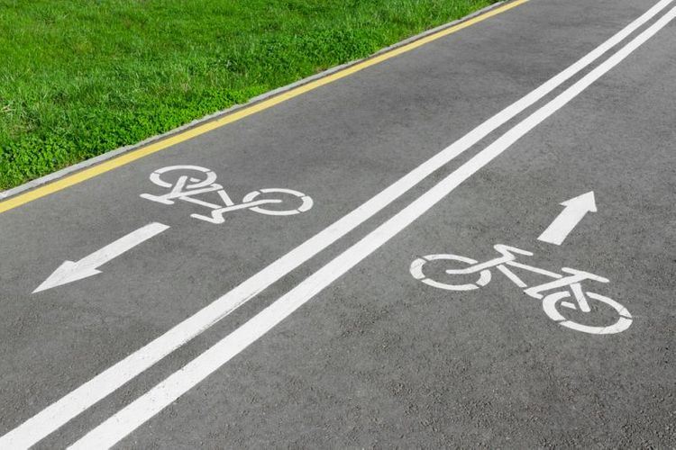 Velosiped yollarına girən sürücülərin cəriməsi artırılır 