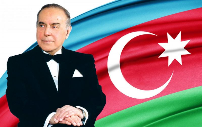 Azərbaycanda Milli Qurtuluş Günüdür 