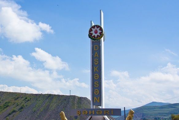 Daşkəsəndə ər arvadını balta ilə öldürdü 