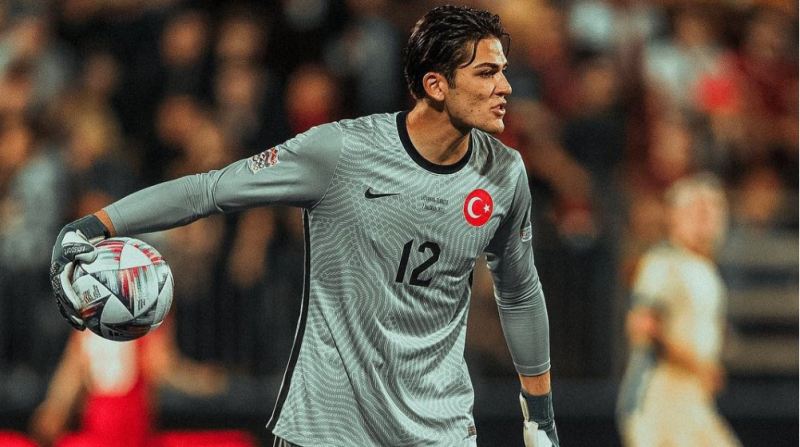 Türkiyə yığmasının qapıçısı zədələnib 