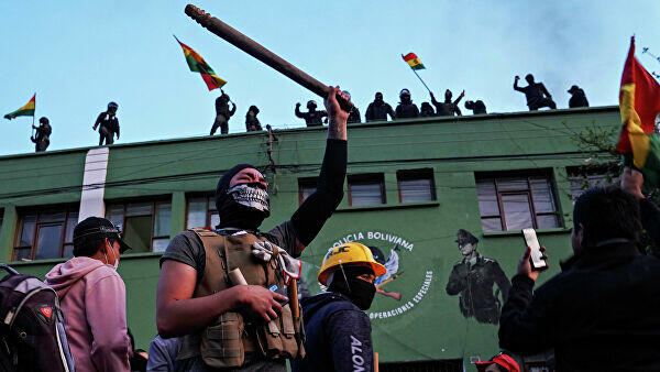 Boliviyada çevrilişə cəhd: General saxlanıldı 