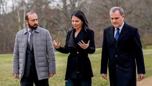 Bakının Parisə qarşı uğurlu siyasi gedişi 