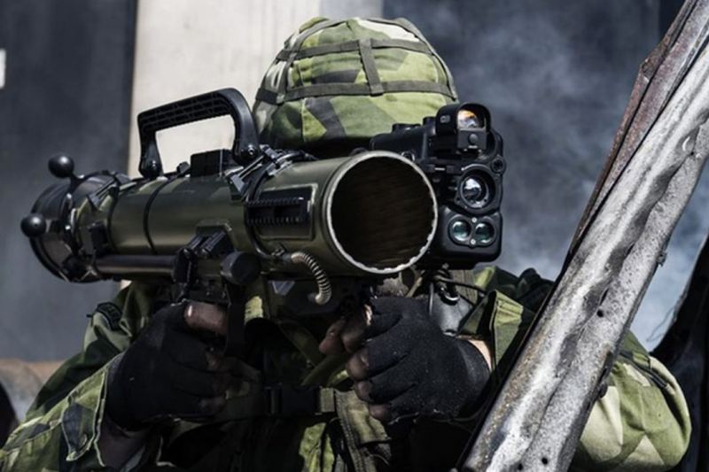 Polşa İsveçdən “Carl-Gustaf M4” qumbaraatanları alacaq 