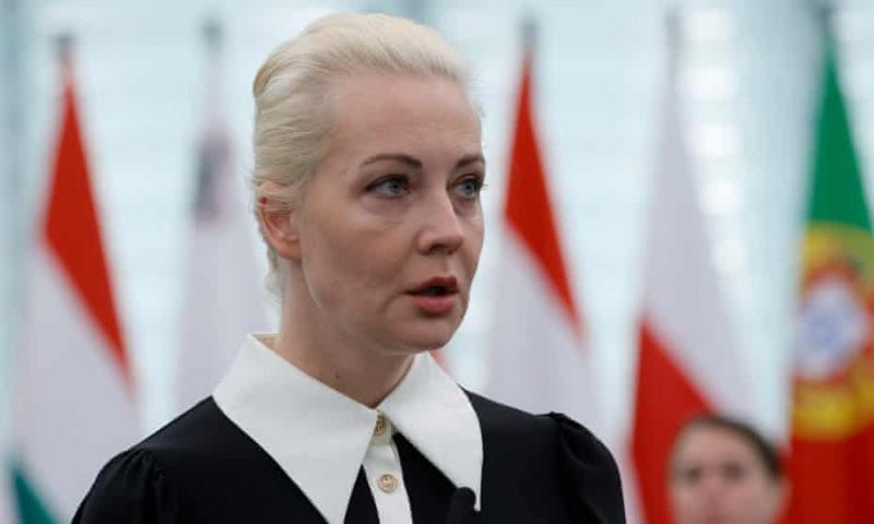 Navalnaya xalqı Putinə qarşı çıxmağa çağırıb 
