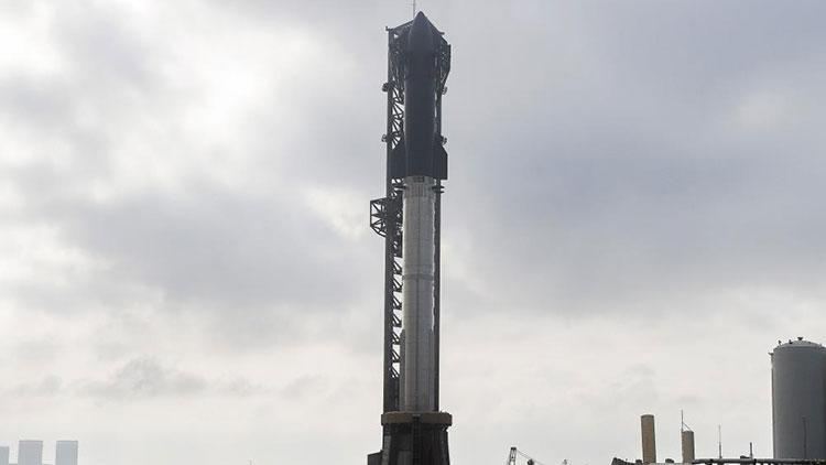 Starship 3-cü sınaq uçuşunda orbitə çıxmağı bacarıb 