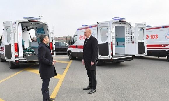 Prezident müasir təcili tibbi yardım maşınları ilə tanış oldu 