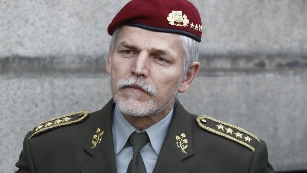 Gözləyə bilmərik, Ukraynaya sursat lazımdır - Pavel 