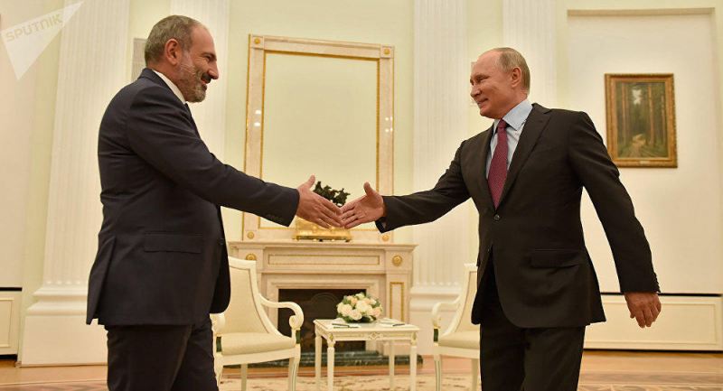 Putinlə Paşinyan bu tarixdə görüşəcək 