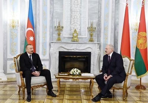 Lukaşenkonun rəsmi qarşılanma mərasimi oldu 