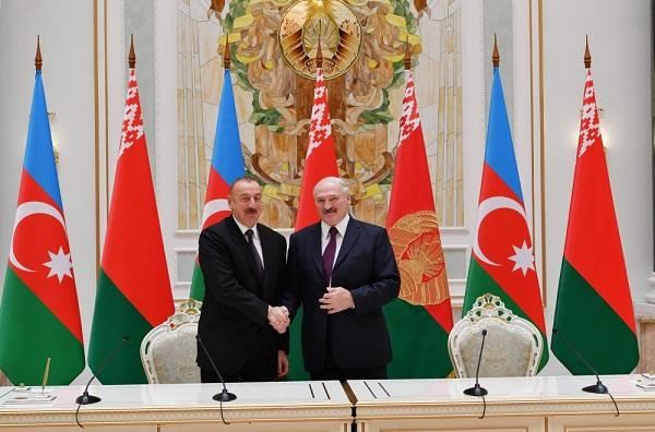 Azərbaycan-Belarus sənədləri imzalandı 